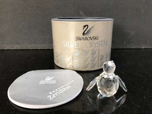 WOW !!! EXQUISITE GENUINE SWAROVSKI CRYSTAL MINI PENGUIN IN THE CONTAINER AND IN NEW CONDITION