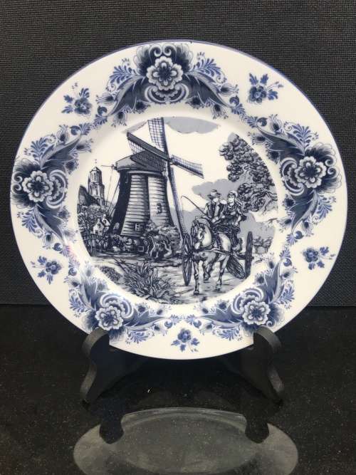 Beautiful Vintage Oude Molen Fabriek B V Delft Blue and White Porcelain Display Plate 19 cm