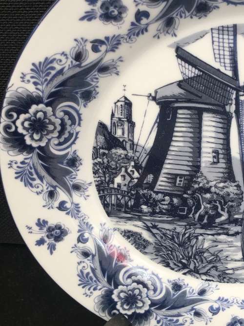 Beautiful Vintage Oude Molen Fabriek B V Delft Blue and White Porcelain Display Plate 19 cm