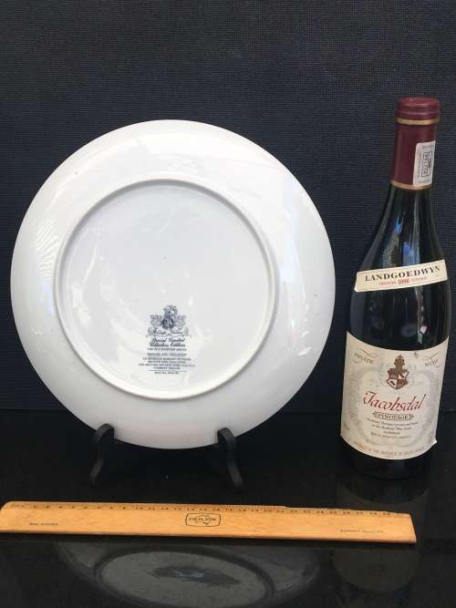 Delft Special Limited Collectors Edition "The Old Masters Series""Mother & Daughter" Porcelain Plate