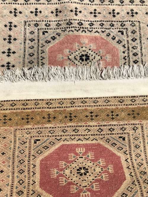 WOW !!! STUNNING MORI BOKHARA PURE WOOL HAND KNOTTED PERSIAN CARPET 1000 X 650mm