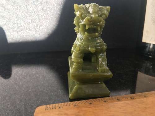 A Small Vintage Chinese Green Carved Foo Dog. 7 x 5 x 3 cm