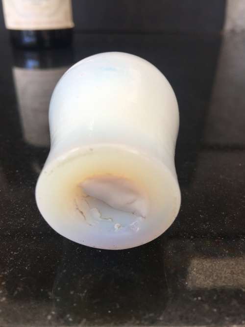 Beautiful Vintage Chinese miniature White Jade Vase. Perfect for printers tray. 8 x 4 cm