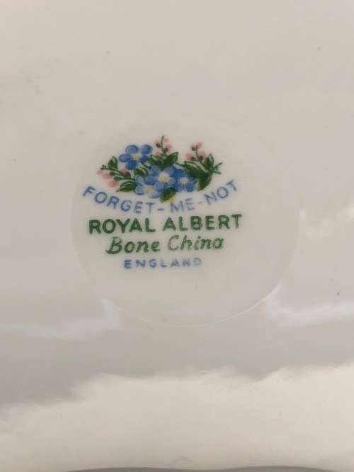 WOW !!! STUNNING VINTAGE ROYAL ALBERT "FORGET ME NOT" TRIO WITH GOLD TRIMMINGS , Like new.