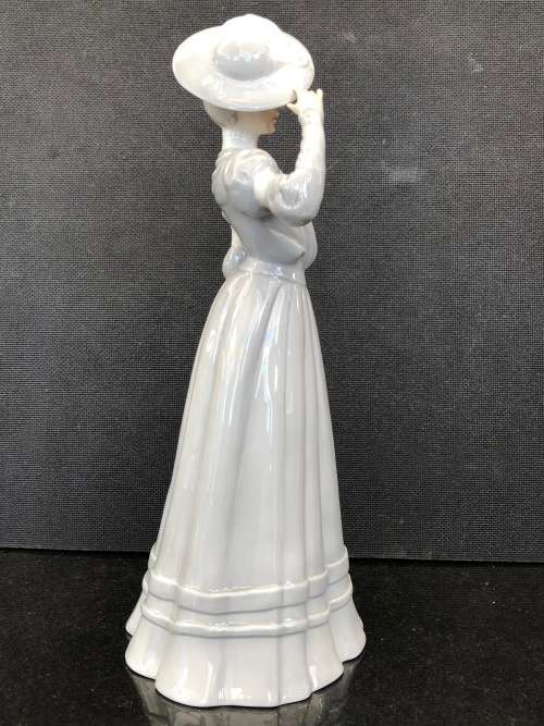 WOW !!! STUNNING LARGE PORCELAIN GLAZED FIGURINE , UNKNOWN MARKINGS ~ A BEAUTY