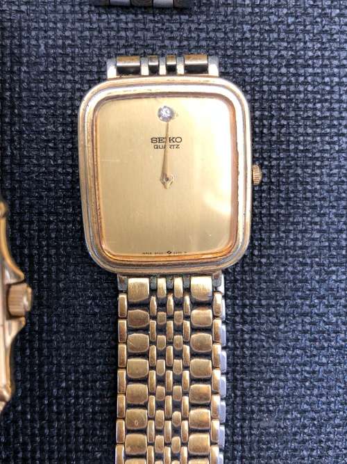 JOB LOT OF VARIOUS WATCHES FOR SPARES OR REPAIRS INCLUDING SEIKO
