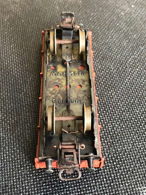 WOW !!!   Marklin HO GUAGE FLATBED WAGON , A TRUE CLASSIC circa 1950's
