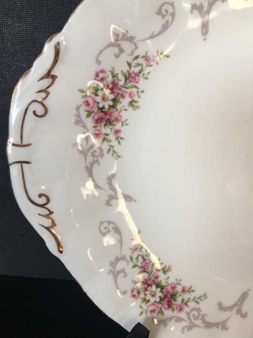 Stunning Vintage Paragon "Rose Bouquet" Fine Porcelain Cake Plate. Pink Floral & Gold Gilt