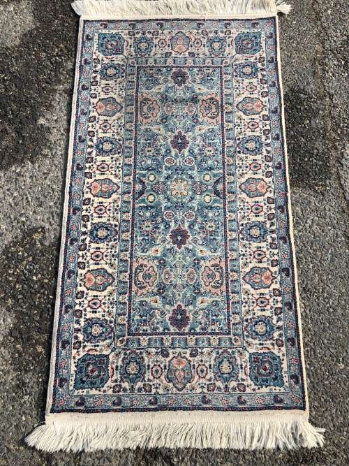 WOW !!! STUNNING TURKISH MILAS DOUBLE SHUTTLE SUPER FINE AND THICK WOOL CARPET 1520 X 800mm