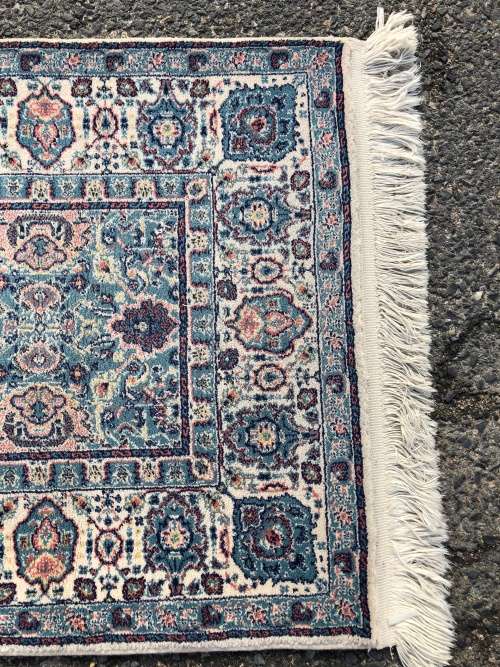 WOW !!! STUNNING TURKISH MILAS DOUBLE SHUTTLE SUPER FINE AND THICK WOOL CARPET 1520 X 800mm
