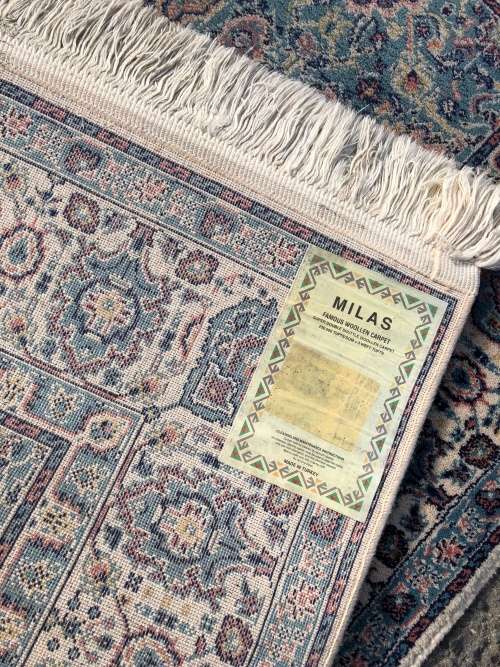 WOW !!! STUNNING TURKISH MILAS DOUBLE SHUTTLE SUPER FINE AND THICK WOOL CARPET 1520 X 800mm