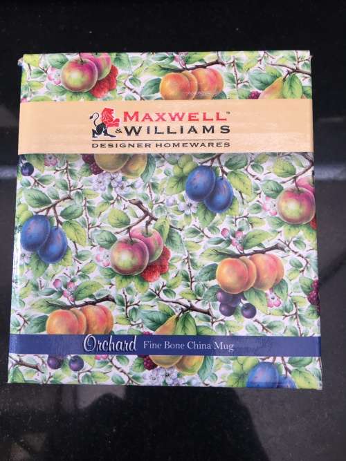 Maxwell & Williams Designer  "Orchard"  Fine Bone China 320ml Mug- Gift Boxed