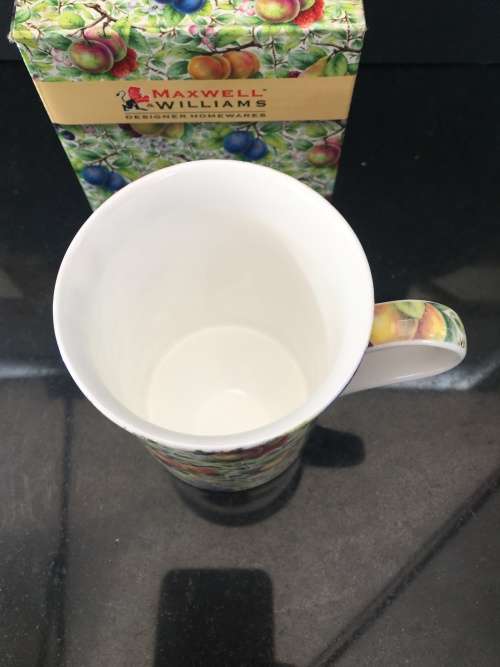 Maxwell & Williams Designer  "Orchard"  Fine Bone China 320ml Mug- Gift Boxed