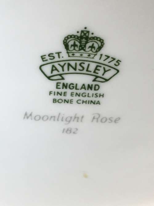 Stunning c1970s "Moonlight Rose" Tea Pot by Aynsley England-White Roses On Blue & Silver Scrolls