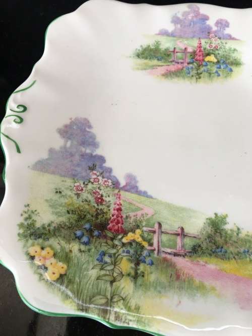 Wow!!! Ultra Rare c1940s "MEADOWSIDE" Fine Bone Bell China scalloped Cake serving Plate with handles