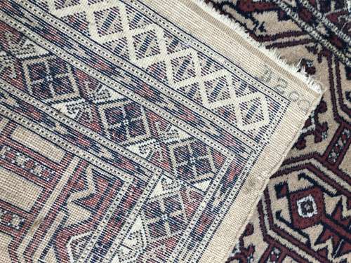 WOW !!! STUNNING PURE WOOL HAND KNOTTED UNUSUAL TRADITIONAL MORI BOKHARA PERSIAN RUG 2000 X 1170mm