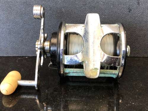 WOW !!! VINTAGE PENN 115 FISHING REEL IN FULL WORKING ORDER