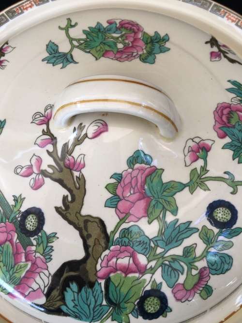 Beautiful c1931 Woods Ivory Ware, Porcelain Tureen hand painted (chinese style) Marked