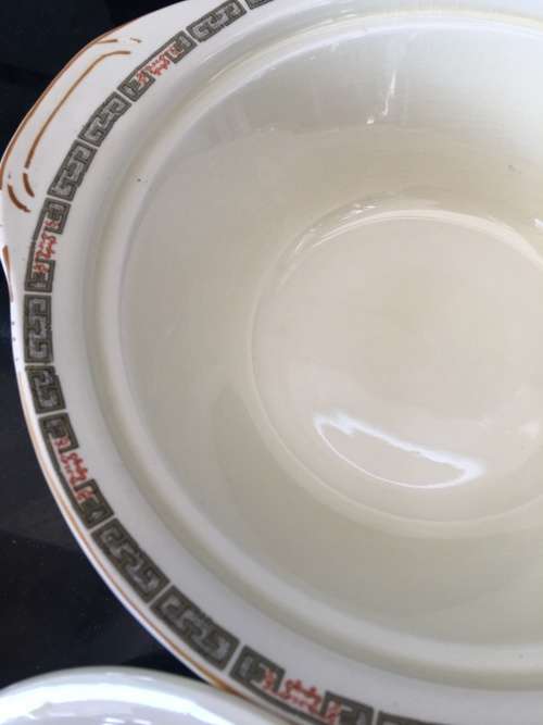 Beautiful c1931 Woods Ivory Ware, Porcelain Tureen hand painted (chinese style) Marked