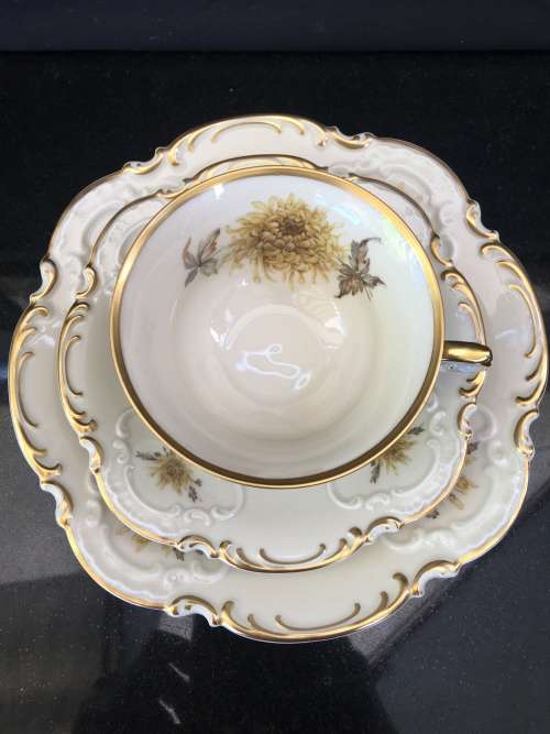 Ultra Rare Hutschenreuther Selbe Bavaria Germany US Zone 3 piece Brown & Gold Scallop Tea Cup
