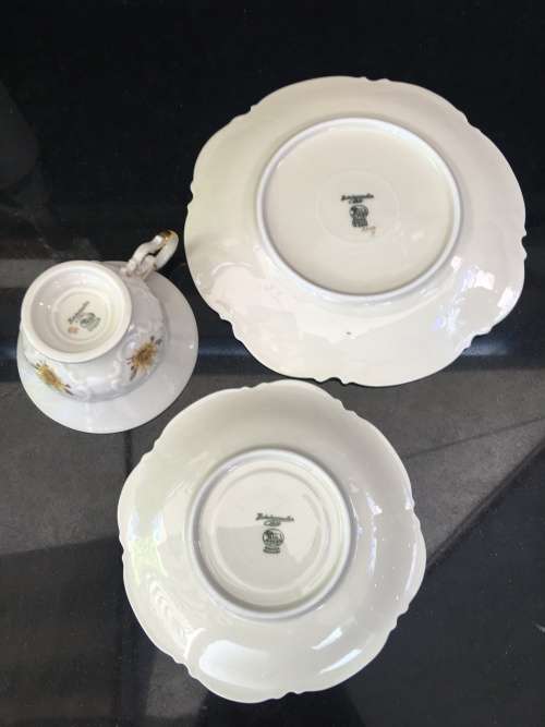 Ultra Rare Hutschenreuther Selbe Bavaria Germany US Zone 3 piece Brown & Gold Scallop Tea Cup