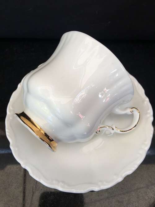 Absolutely Beautiful c1966 Royal Albert Bone China Paragon CHARM White and Gold Gilt Duo