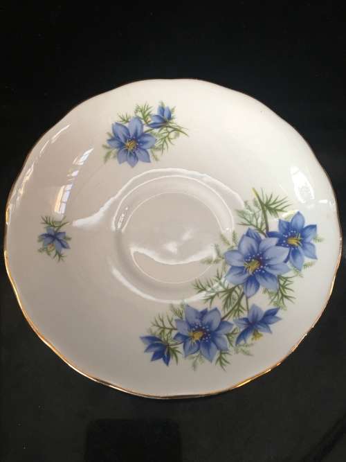 6 x 14 cm Beautiful Vintage c1959+ Queen Anne by Ridgway Bone China Saucers with Blue Flowers.