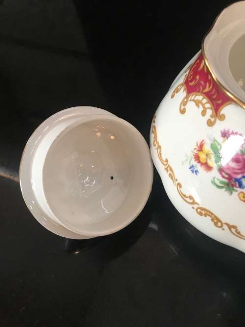 Ultra Rare c1939 Reg:832881 Royal Albert "CANTERBURY" Gilt  Floral & Gold Gilt Tea Pot Damaged