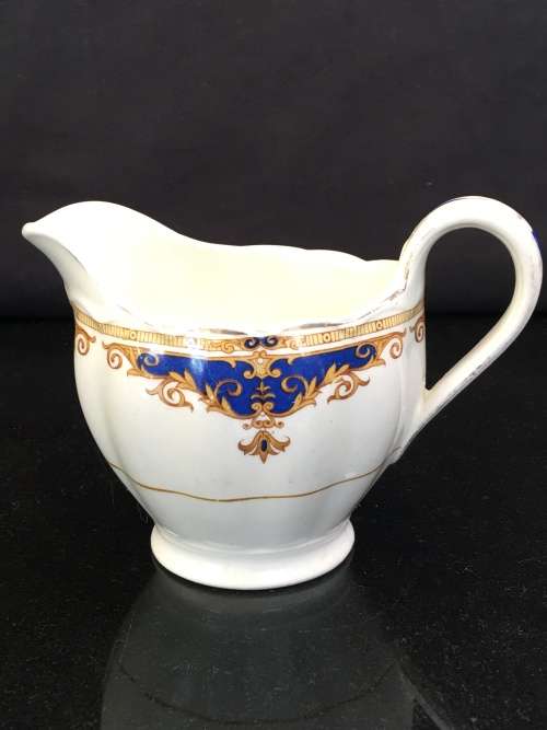 Stunning Rare Vintage c1930s Creampetal Grindley England Porcelain Creamer 250ml. hairline crack