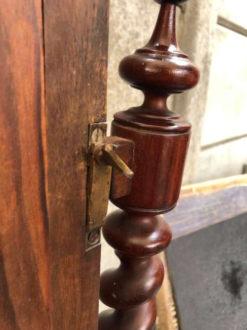 WOW !!! LATE 1800's VICTORIAN MAHOGANY SWIVEL SHAVING MIRROR WITH BARLEY TWIST SUPPORTS