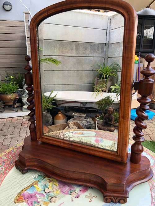 WOW !!! LATE 1800's VICTORIAN MAHOGANY SWIVEL SHAVING MIRROR WITH BARLEY TWIST SUPPORTS