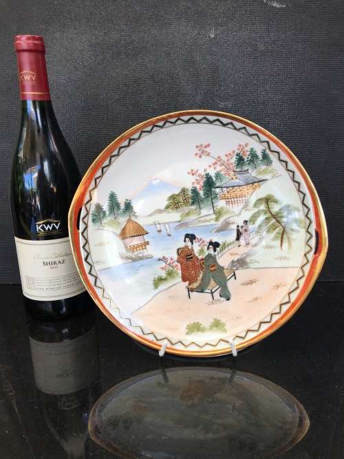 Beautiful Antique Japanese Kutani Porcelain Ware Geisha/Mount Fuji/Temple Cake Plate with handles