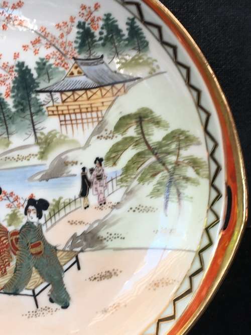 Beautiful Antique Japanese Kutani Porcelain Ware Geisha/Mount Fuji/Temple Cake Plate with handles