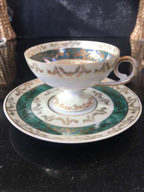 Absolutely Beautiful Antique Victorian Gruss von Drachenfels Footed Demitasse Cup & Saucer