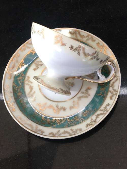 Absolutely Beautiful Antique Victorian Gruss von Drachenfels Footed Demitasse Cup & Saucer