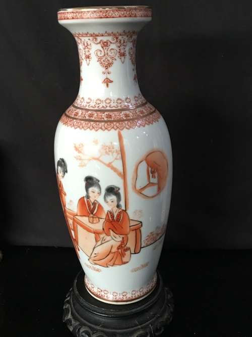 Beautiful Qianlong Chinese Antique "Season ladies Poems of China" Large Porcelain Vase, In Spring.