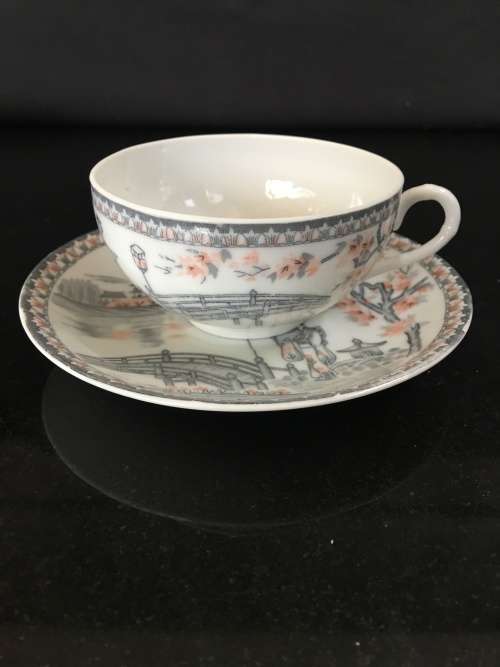 Beautiful Vintage Lithophane Fine Porcelain Grey & Pink Landscape Temple & Geisha Duo.