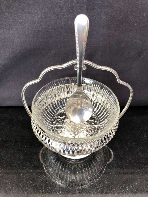 WOW !!! STUNNING VINTAGE EPNS BASKET AND CUT GLASS JAM BOWL COMPLETE WITH SPOON BY MAYELL LONDON