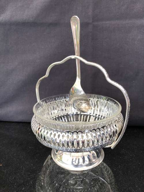 WOW !!! STUNNING VINTAGE EPNS BASKET AND CUT GLASS JAM BOWL COMPLETE WITH SPOON BY MAYELL LONDON