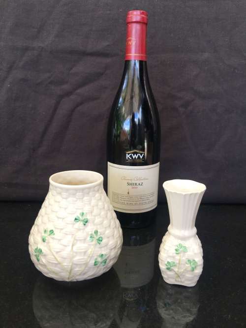 Lot Beautiful Vintage Eggshell Belleek Classic Ireland Shamrock bud vase & Candle Cover