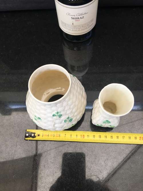 Lot Beautiful Vintage Eggshell Belleek Classic Ireland Shamrock bud vase & Candle Cover