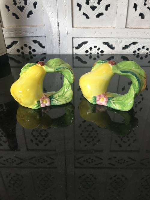 Lovely Ultra Rare Vintage Villeroy & Boch Set of 2 Porcelain Napkin Rings Fruit. with Markings