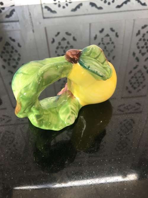 Lovely Ultra Rare Vintage Villeroy & Boch Set of 2 Porcelain Napkin Rings Fruit. with Markings