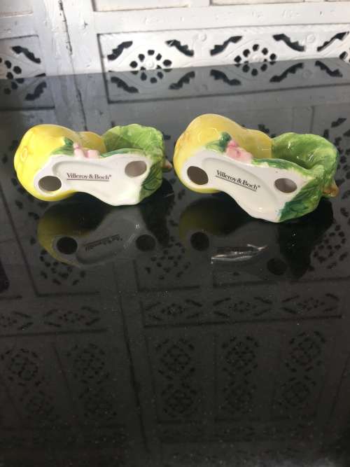 Lovely Ultra Rare Vintage Villeroy & Boch Set of 2 Porcelain Napkin Rings Fruit. with Markings