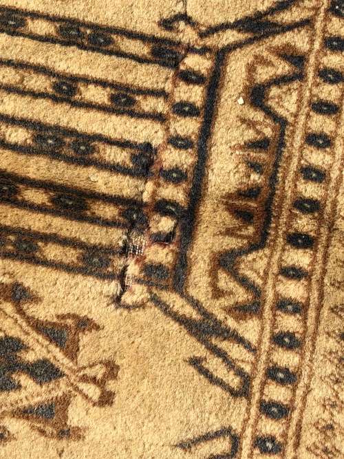 WOW !!! VINTAGE PURE WOOL HAND KNOTTED BOKHARA PERSIAN CARPET - OVER 50 YEARS OLD 1830 X 1260mm