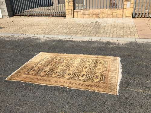 WOW !!! VINTAGE PURE WOOL HAND KNOTTED BOKHARA PERSIAN CARPET - OVER 50 YEARS OLD 1830 X 1260mm