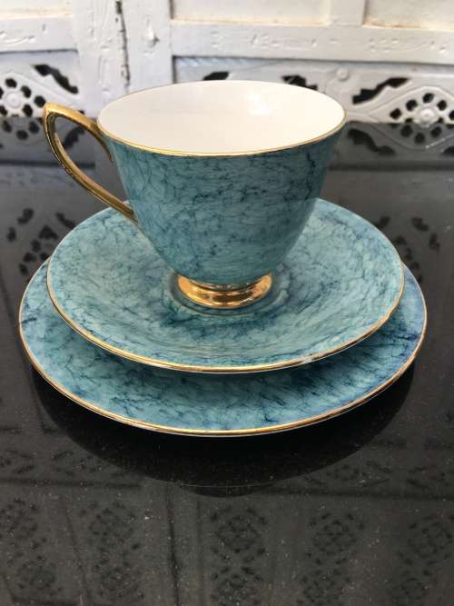 Wow!!! Collectors Rare  c1950s  Royal Albert Gossamer,Blue & Gold Gilt, Smooth Shape. Std Size.