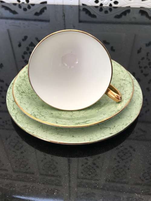 Wow!!! Collectors Rare  c1950s  Royal Albert Gossamer,Green & Gold Gilt, Smooth Shape. Std Size.