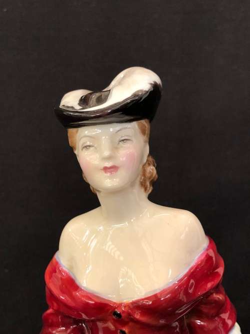 XMAS CLEARANCE !!!!  ROYAL DOULTON FIGURINE "VIVIENNE" HN 2073 (1950 - 1967) BY LESLIE HARRADINE