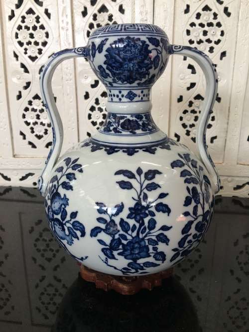 Large Qianlong Marked late 1900s Replica Chinese Famous Blue Double Gourd Vases with Double Handles
